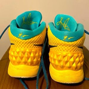 Nike Kylie 1 Letterman